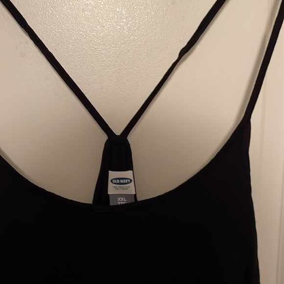 Black ruffle tank top - Picture 2 of 5